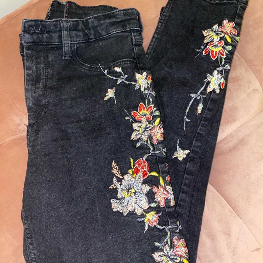 BDG Twig High Rise Skinny Jeans